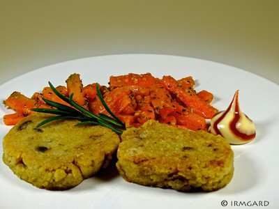 Rezept Polentalaibchen mit Karotten Polentalaibchen mit Karotten Rezept