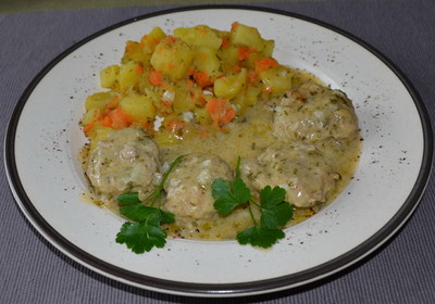 Rezept Fleischbällchen mit Kartoffeln Fleischbällchen mit Kartoffeln Rezept