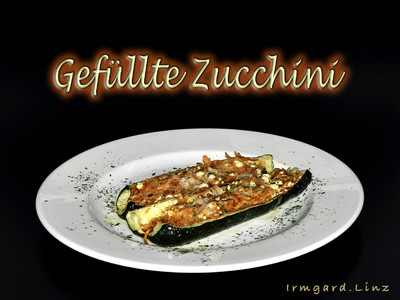 Rezept Zucchini gefüllt mit Feta und Kürbis Zucchini gefüllt mit Feta und Kürbis Rezept