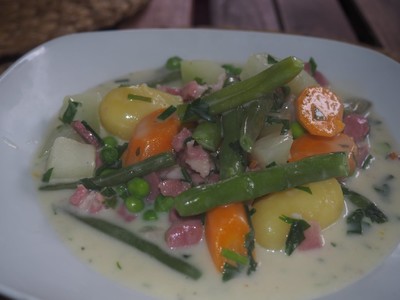 Rezept Snüsch - Norddeutscher sommerlicher Gemüseeintopf Snüsch - Norddeutscher sommerlicher Gemüseeintopf Rezept