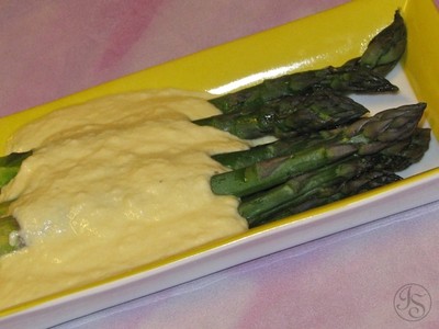 Rezept Grünspargel mit Sauce Mornay Grünspargel mit Sauce Mornay Rezept