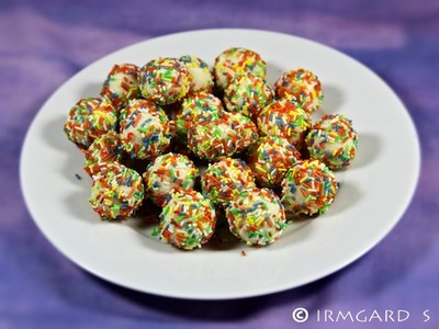 Rezept Weiße Rumkugeln Weiße Rumkugeln Rezept