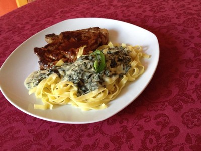 Rezept Bärlauch - Gorgonzola Soße auf Bandnudeln Bärlauch - Gorgonzola Soße auf Bandnudeln Rezept