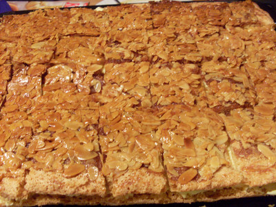 Rezept Bienenstich - Blechkuchen Bienenstich - Blechkuchen Rezept