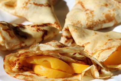 Rezept Crêpes mit Pfirsichen Crêpes mit Pfirsichen Rezept