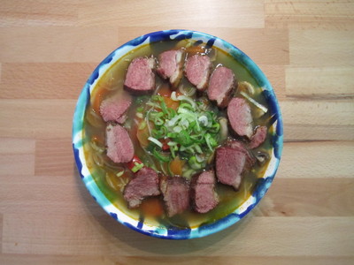 Rezept Entensuppe mit Frühlinszwiebeln Entensuppe mit Frühlinszwiebeln Rezept