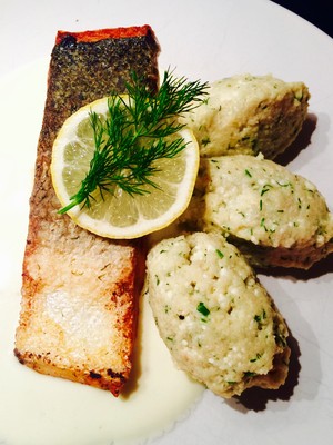 Rezept Dill-Topfennockerl auf Käse-Sahne Sauce Dill-Topfennockerl auf Käse-Sahne Sauce Rezept