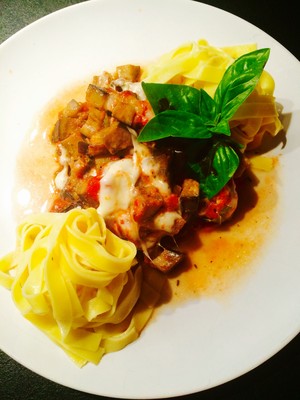 Rezept Melanzani-Tomaten Pfanne überbacken Melanzani-Tomaten Pfanne überbacken Rezept