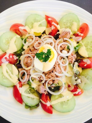Rezept Thunfisch Salat mit French Dressing Thunfisch Salat mit French Dressing Rezept