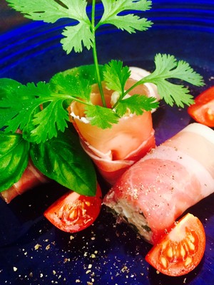 Rezept Basilikum Creme im Prosciuttomantel Basilikum Creme im Prosciuttomantel Rezept