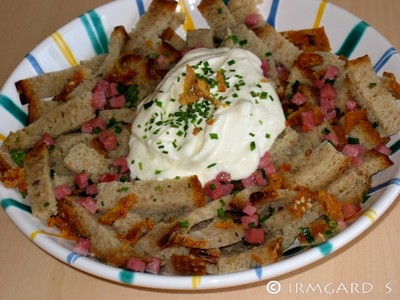 Rezept Oma's Brotsuppe Oma's Brotsuppe Rezept