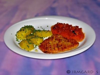 Rezept Scholle a la Müllerin mit Kürbisrelish Scholle a la Müllerin mit Kürbisrelish Rezept