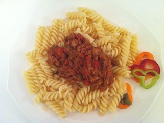 Rezept Thunfischsauce mit Nudeln Thunfischsauce mit Nudeln Rezept