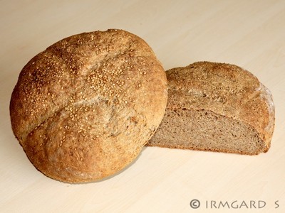 Rezept Mischkornbrot mit Sesam Mischkornbrot mit Sesam Rezept
