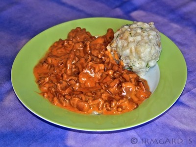 Rezept Eierschwammerlgulasch Eierschwammerlgulasch Rezept