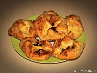 Rezept Topfengolatschen aus Plunderteig Topfengolatschen aus Plunderteig Rezept