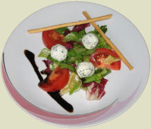 Rezept Salat mit Joghurtbällchen Salat mit Joghurtbällchen Rezept