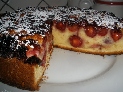 Rezept Versunkener Kirschkuchen mit Eierlikör Versunkener Kirschkuchen mit Eierlikör Rezept