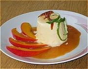 Rezept Limettenparfait auf Fruchtspiegel Limettenparfait auf Fruchtspiegel Rezept