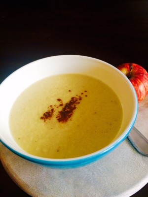 Rezept Petersilienwurzelsuppe mit Apfel Petersilienwurzelsuppe mit Apfel Rezept