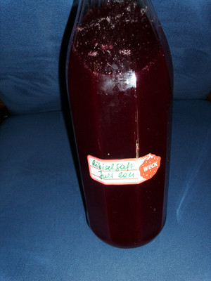 Rezept Ribiselsaft nach Omas Art Ribiselsaft nach Omas Art Rezept