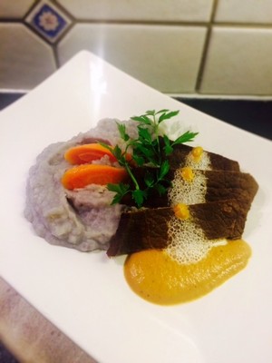 Rezept Rindsschnitzel mit Wurzelrahmsauce Rindsschnitzel mit Wurzelrahmsauce Rezept