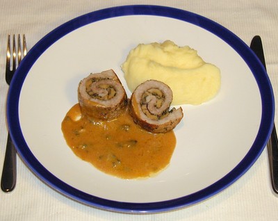 Rezept Schnitzelrouladen mit Gorgonzolasoße Schnitzelrouladen mit Gorgonzolasoße Rezept