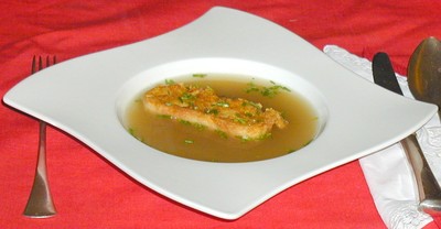 Rezept Klare Suppe mit Käsepofesen Klare Suppe mit Käsepofesen Rezept