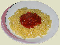 Rezept Nudeln mit schnellem Thunfischsugo Nudeln mit schnellem Thunfischsugo Rezept